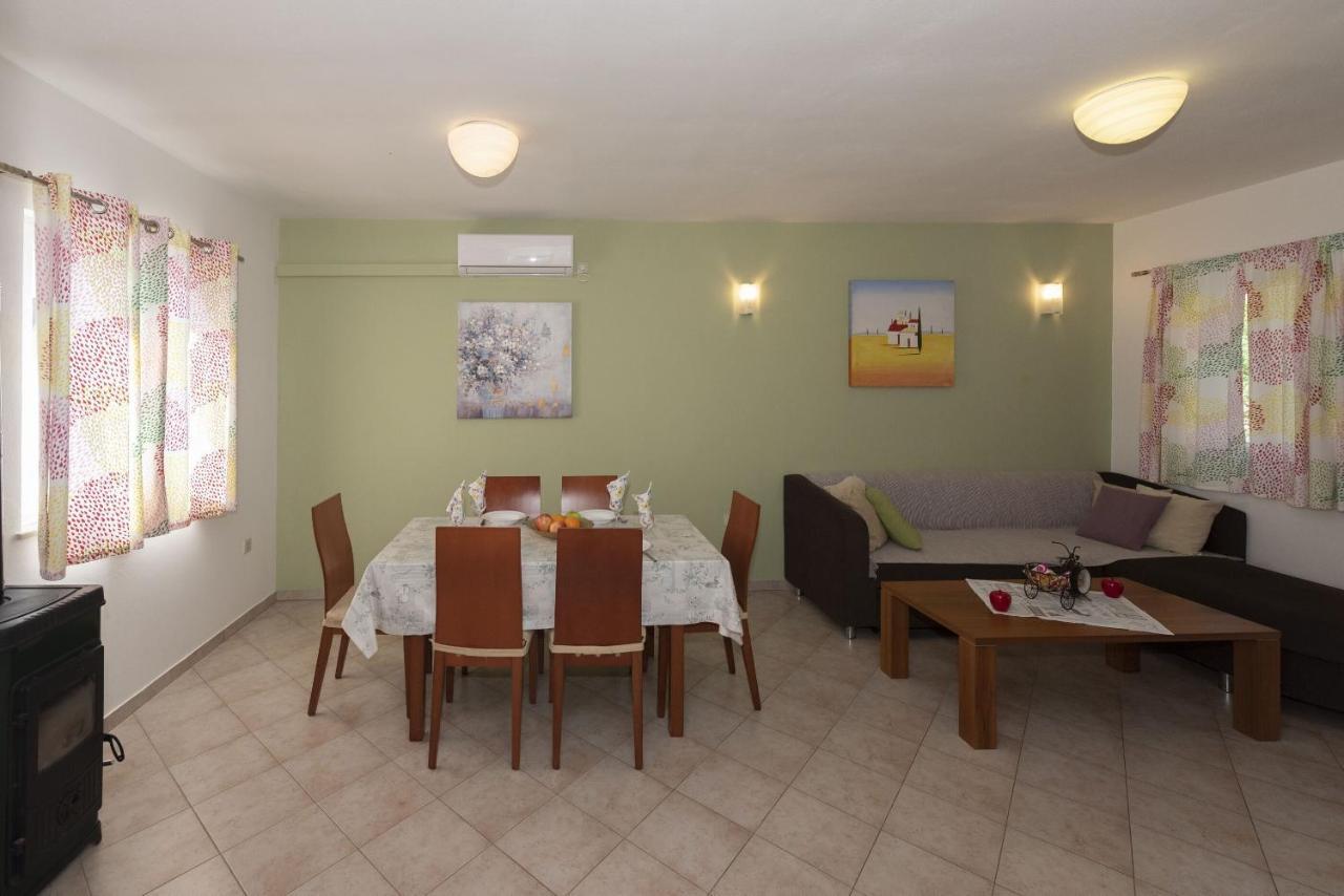 Apartments Max Razanac Exterior photo